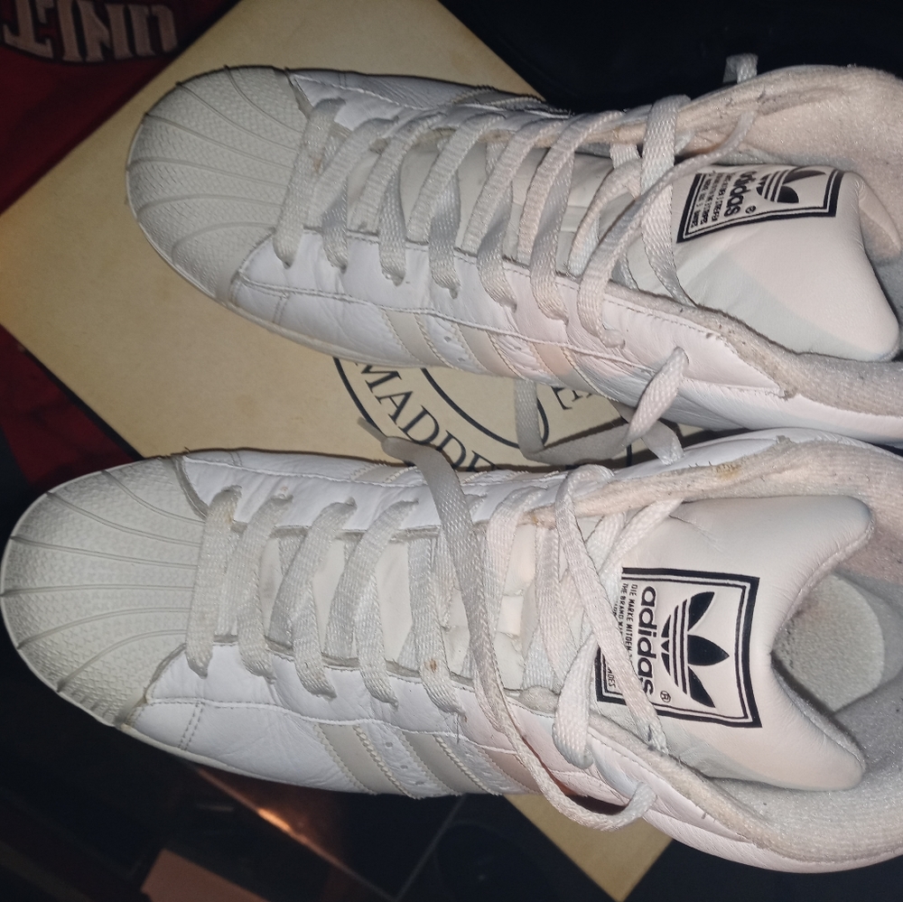 adidas - Picture 1 of 5